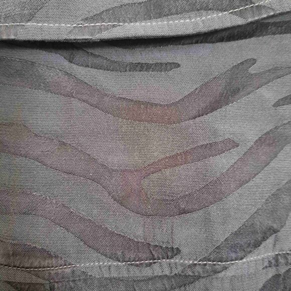 Bella Dahl Zebra Print Button Front Striped Blouse Size XS - Picture 6 of 7